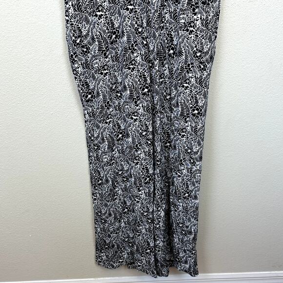 TALBOTS Black & White Floral Print Sleeveless V-Neck JUMPSUIT Sz  10 - Picture 3 of 9